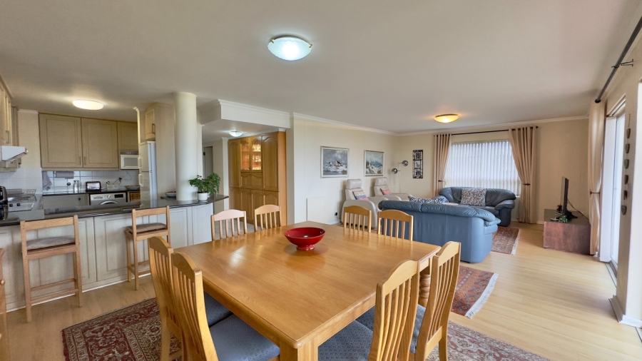 4 Bedroom Property for Sale in Greenways Golf Estate Western Cape
